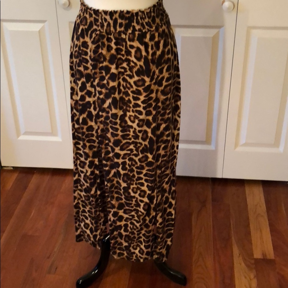 Leopard print maxi skirt